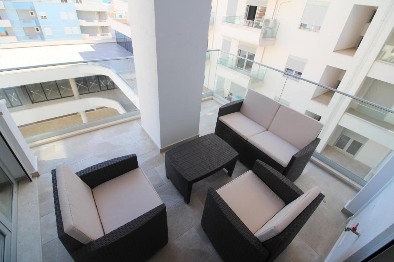 Luxury Sea View Apartaments Sarande Ngoại thất bức ảnh