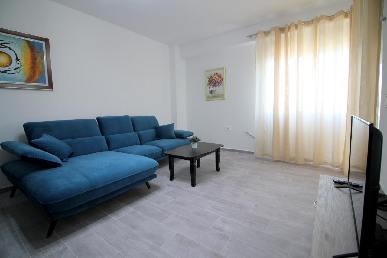 Luxury Sea View Apartaments Sarande Ngoại thất bức ảnh