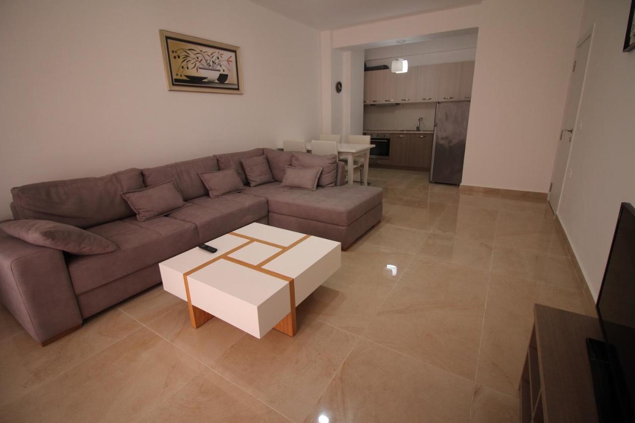Luxury Sea View Apartaments Sarande Ngoại thất bức ảnh