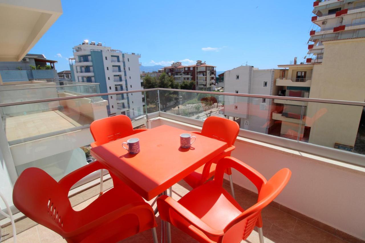Luxury Sea View Apartaments Sarande Ngoại thất bức ảnh
