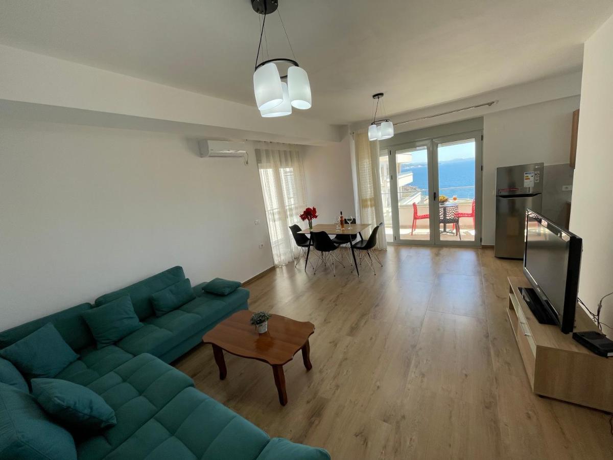 Luxury Sea View Apartaments Sarande Ngoại thất bức ảnh
