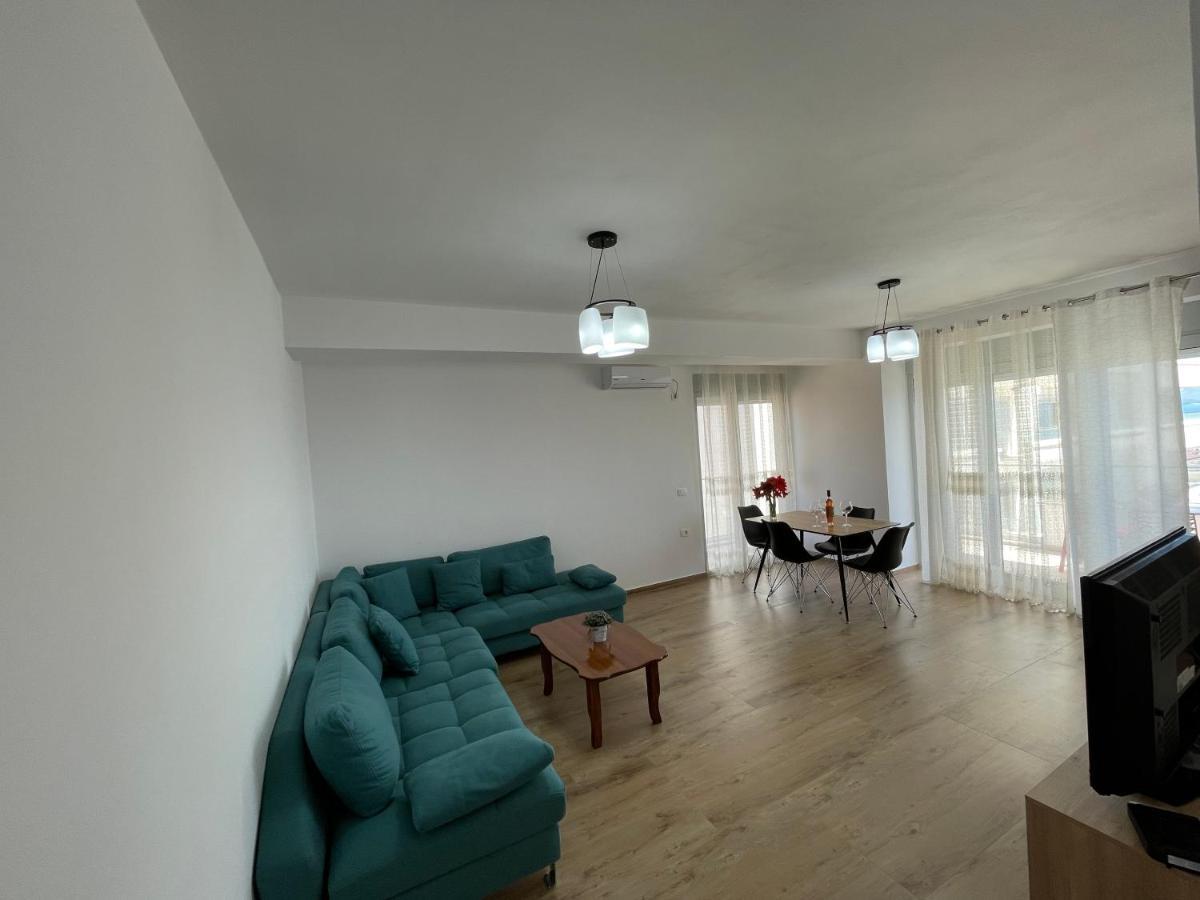 Luxury Sea View Apartaments Sarande Ngoại thất bức ảnh