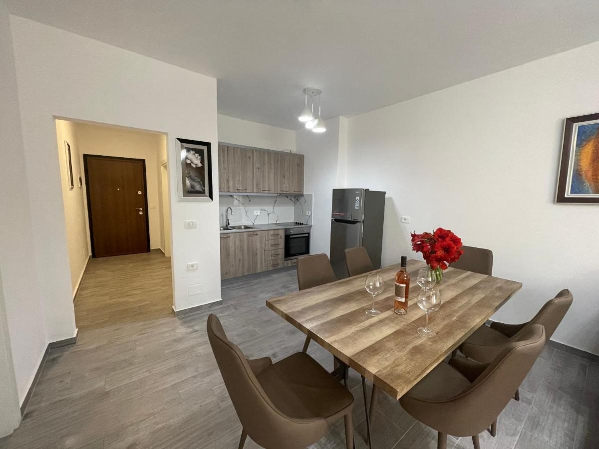Luxury Sea View Apartaments Sarande Ngoại thất bức ảnh