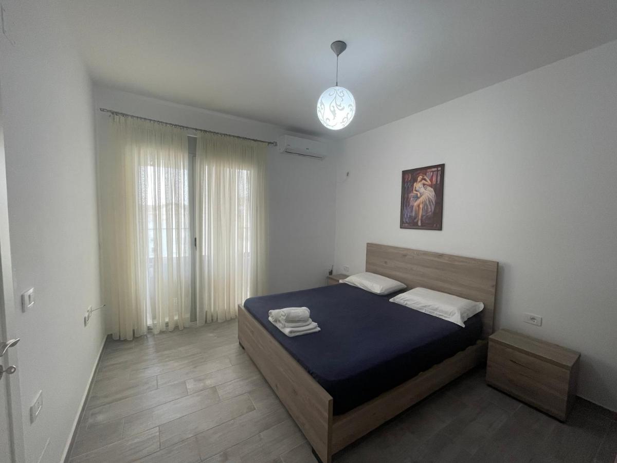 Luxury Sea View Apartaments Sarande Ngoại thất bức ảnh