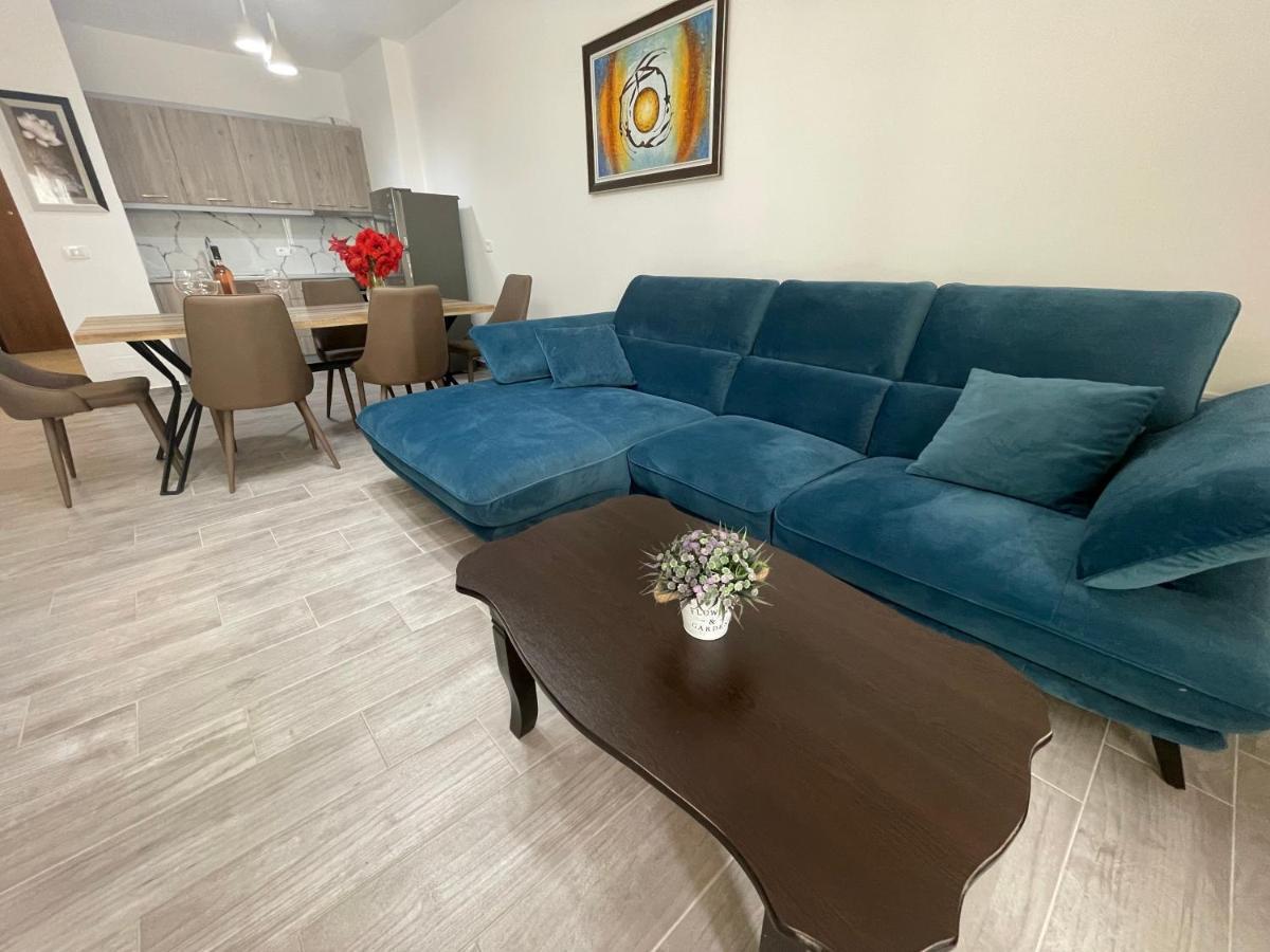 Luxury Sea View Apartaments Sarande Ngoại thất bức ảnh