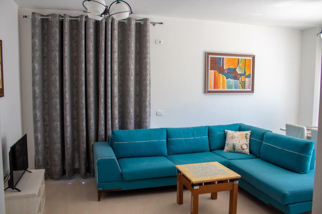 Luxury Sea View Apartaments Sarande Ngoại thất bức ảnh
