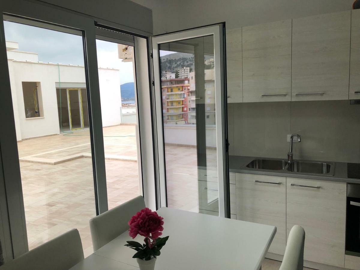 Luxury Sea View Apartaments Sarande Ngoại thất bức ảnh